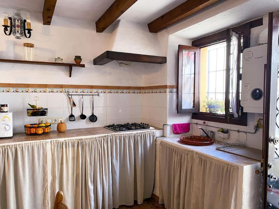 Casabenadalid. Casa Rural Con Piscina. Экстерьер фото